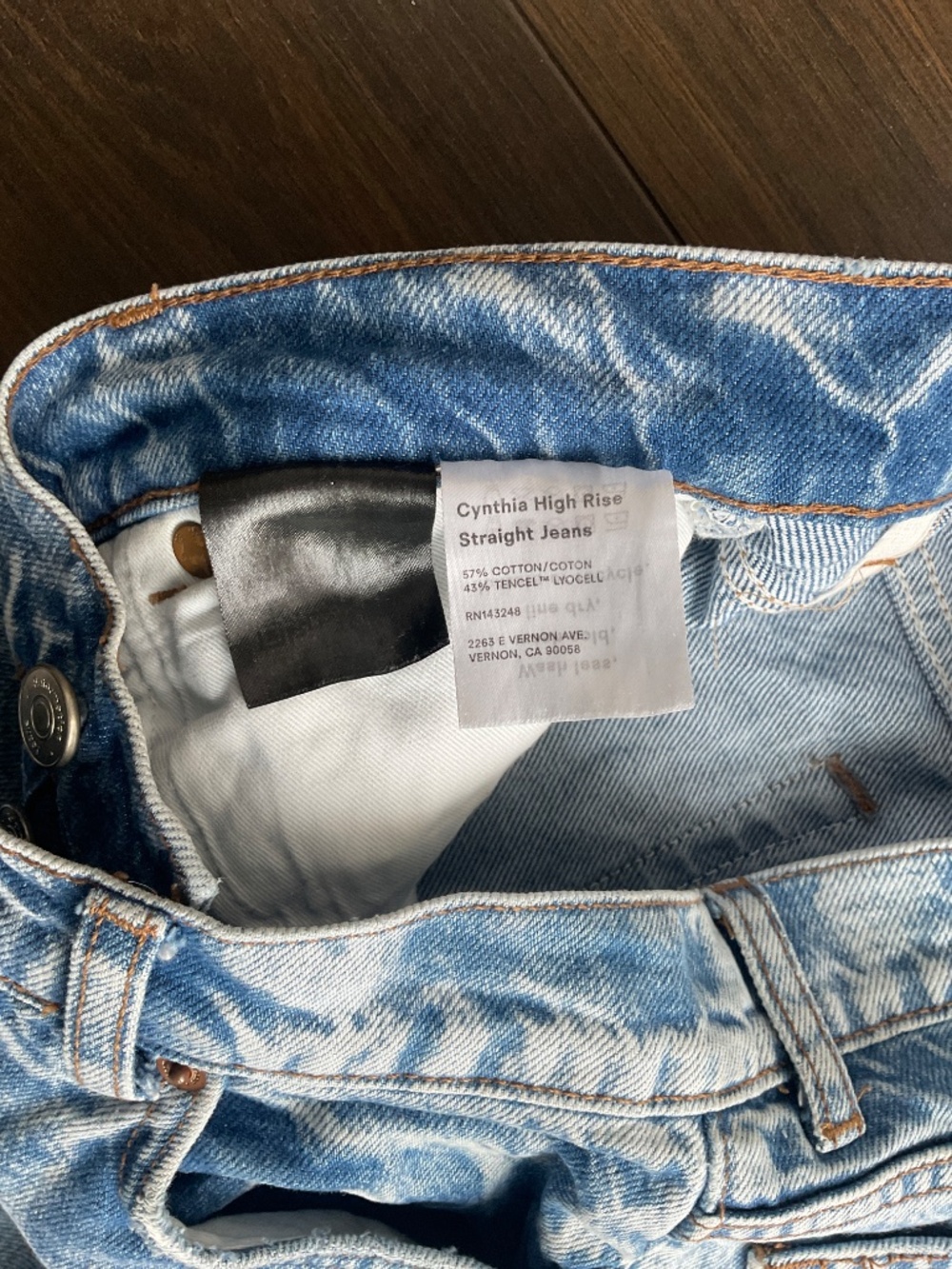 Reformation Cynthia High Rise Straight Leg Jeans - Picture 4 of 8
